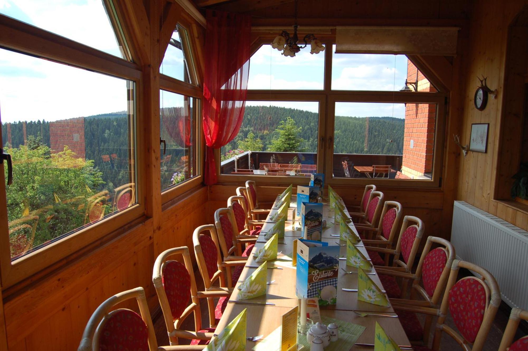 Berggasthaus & Pension Schoene Aussicht Клингенталь Экстерьер фото